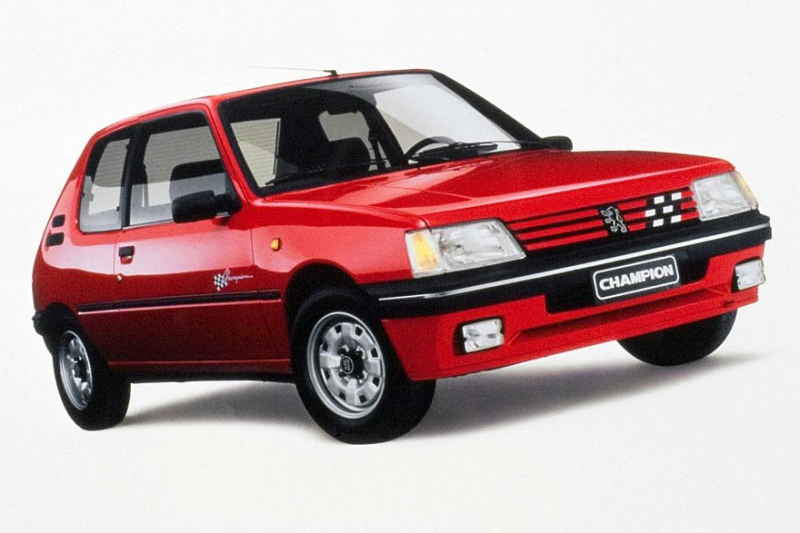 Львёнок-рекордсмен: почему Peugeot 205 был одним из лучших в своём классе